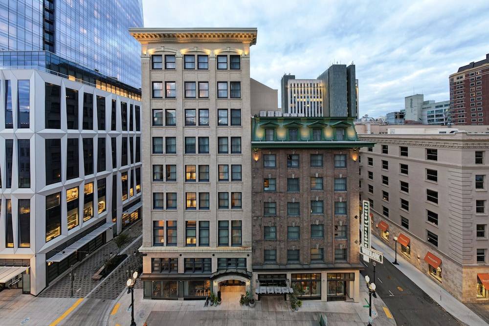 Woodlark Hotel Portland, a Tribute Portfolio Hotel 1