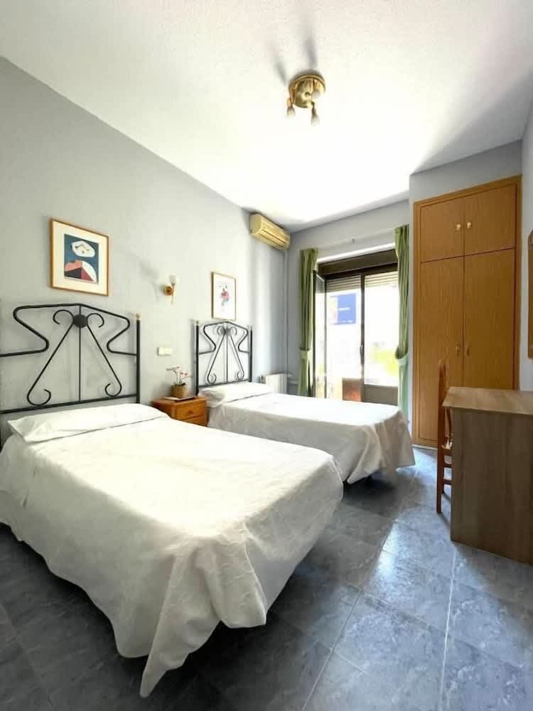 Hostal Fernández Atocha 1