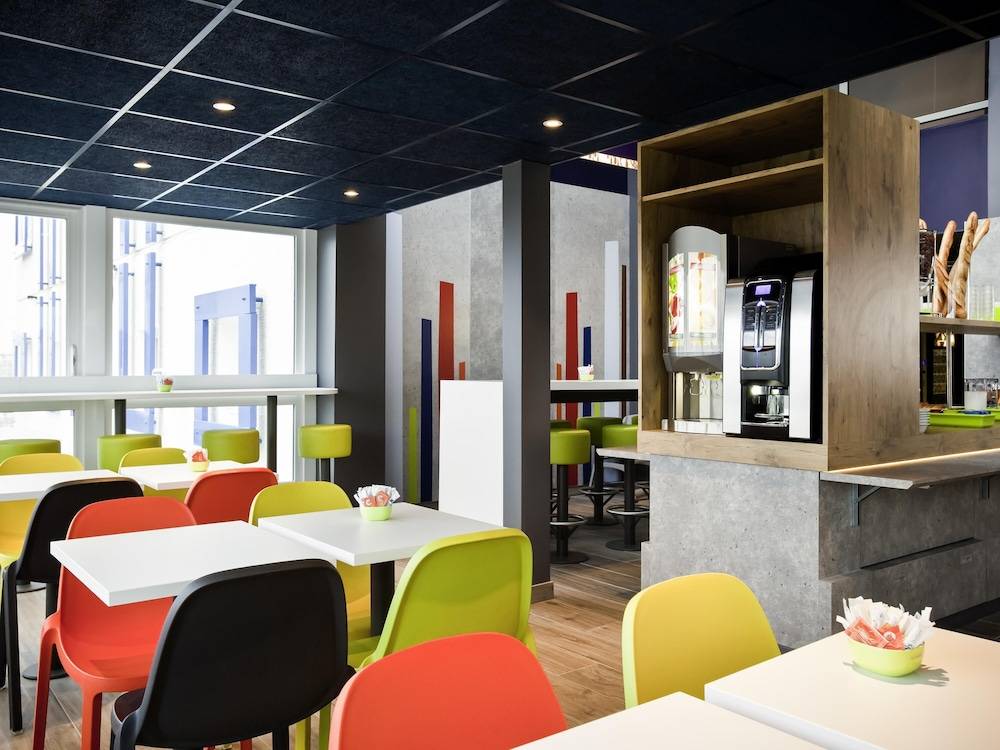 ibis budget Pontault Combault RN4 Marne La Vallée 1