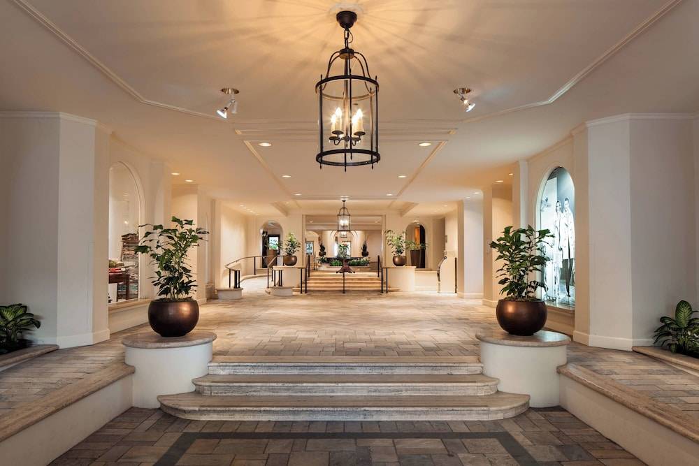 Moana Surfrider, A Westin Resort & Spa, Waikiki Beach 2