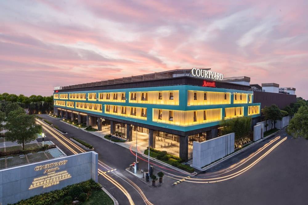 Courtyard by Marriott Shanghai International Tourism and Resorts Zone 1