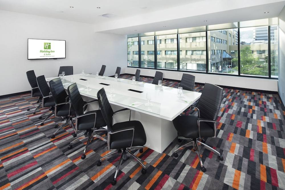 Holiday Inn & Suites MONTREAL CENTRE-VILLE OUEST by IHG 1