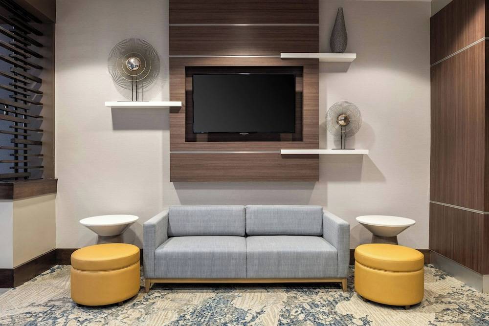 Residence Inn by Marriott Daytona Beach Oceanfront 2