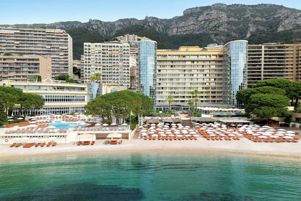 Le Méridien Beach Plaza 1