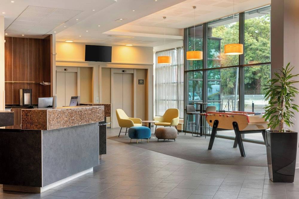 Courtyard by Marriott Paris Saint Denis 1