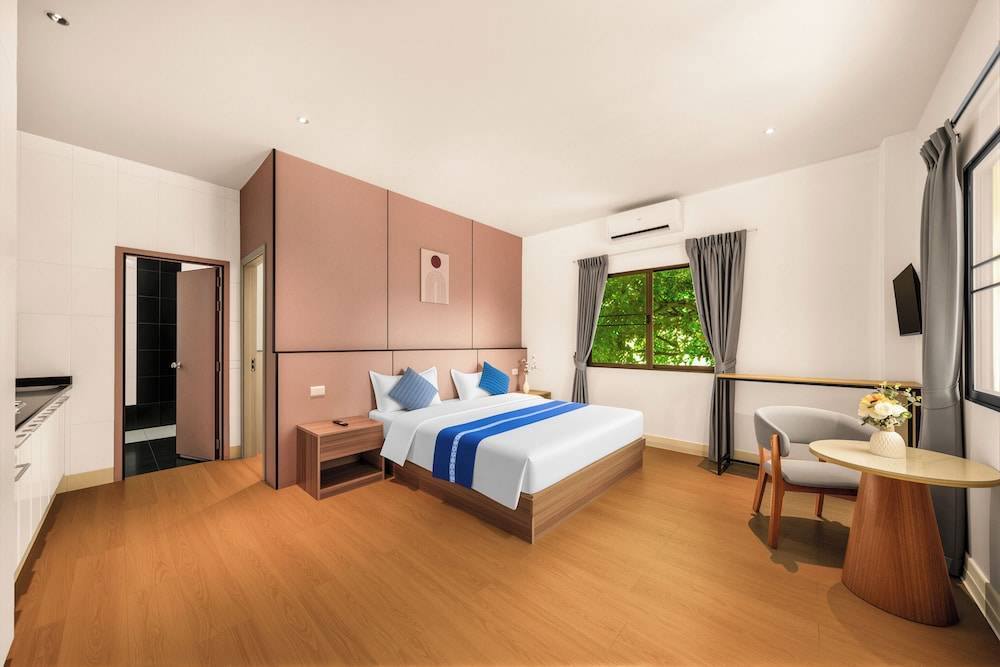 Selina Place Hotel 1