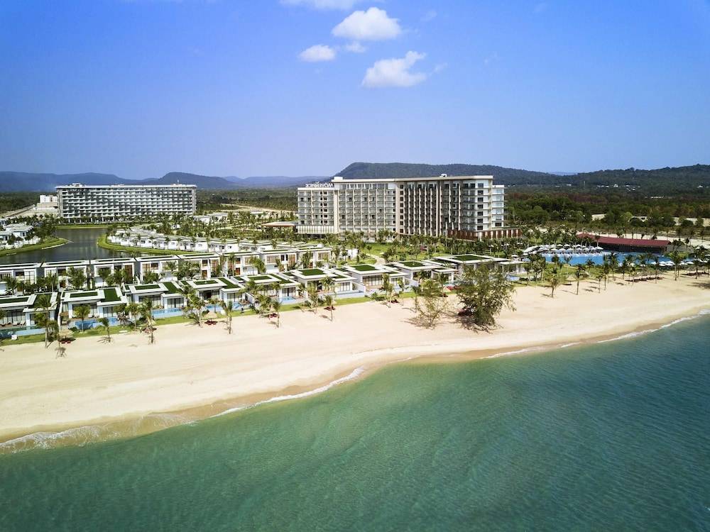 Mövenpick Villas & Residences Phu Quoc 1