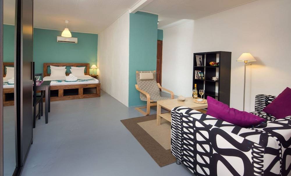 The Ritz Village Hotel 2