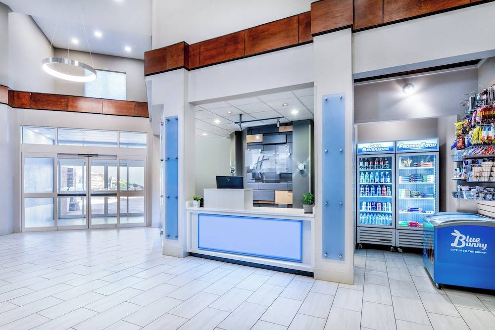 Holiday Inn Express & Suites DENVER NORTH - THORNTON by IHG 2