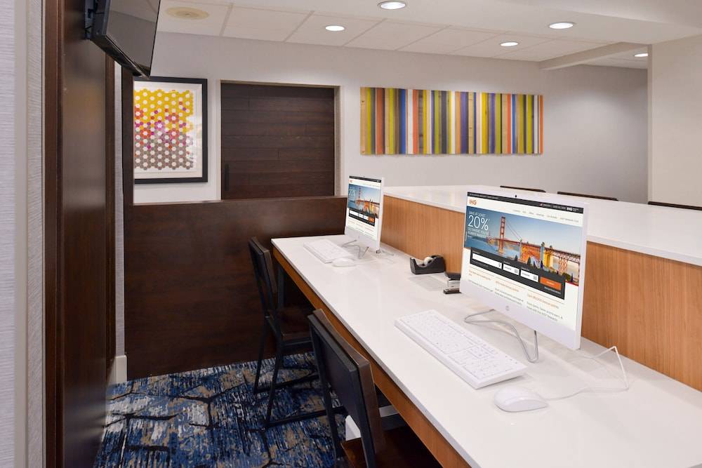 Holiday Inn Express WIXOM by IHG 1
