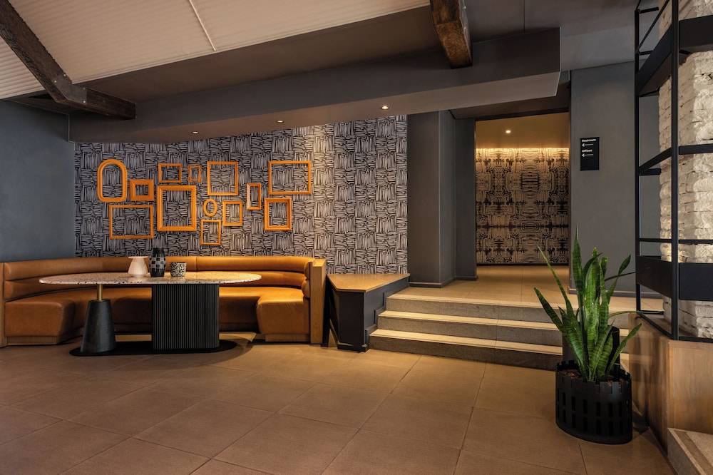Mercure Hotel Windhoek 2