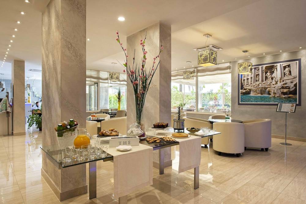 Simon Hotel 2