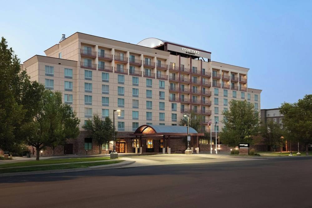 Courtyard by Marriott Denver Airport 1