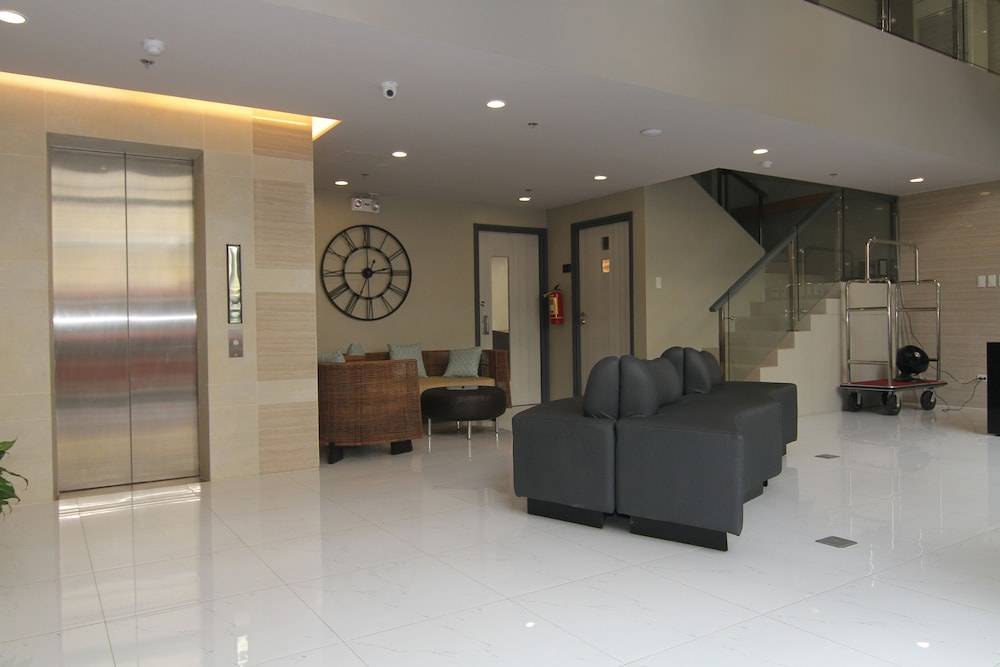 Cebu Hotel Plus 1