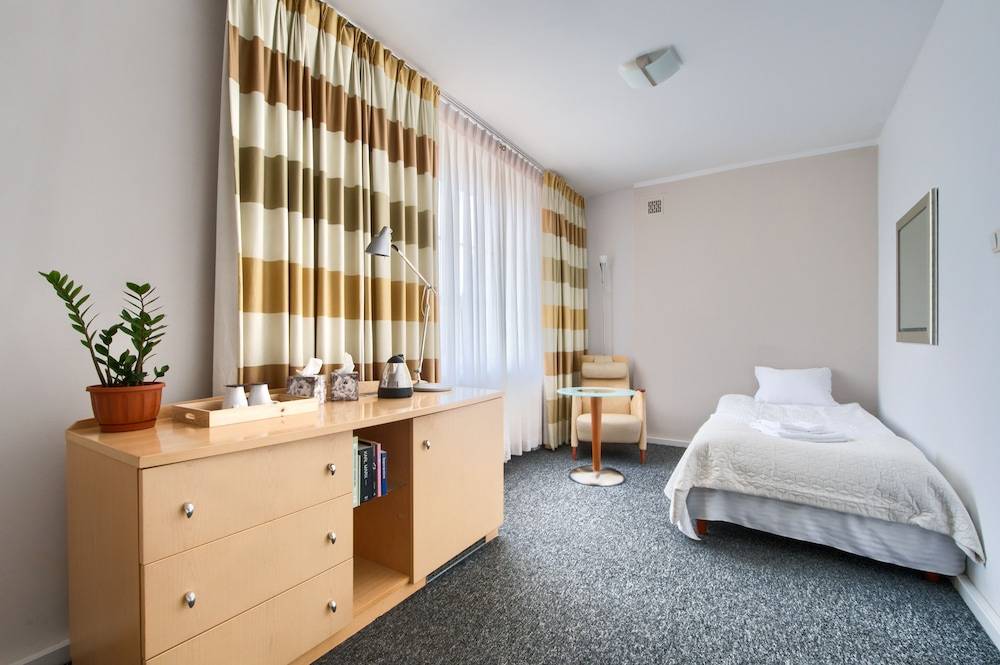 404 Rooms Wilanowska 2
