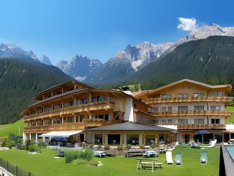Berghotel - Sexten 1