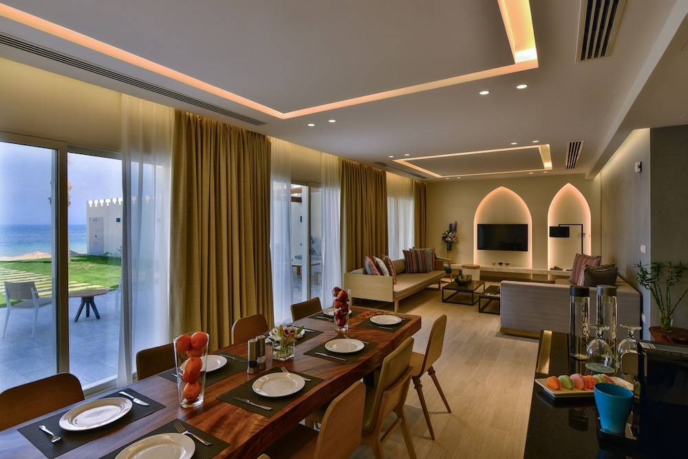 Sealine Beach, a Murwab Resort 1