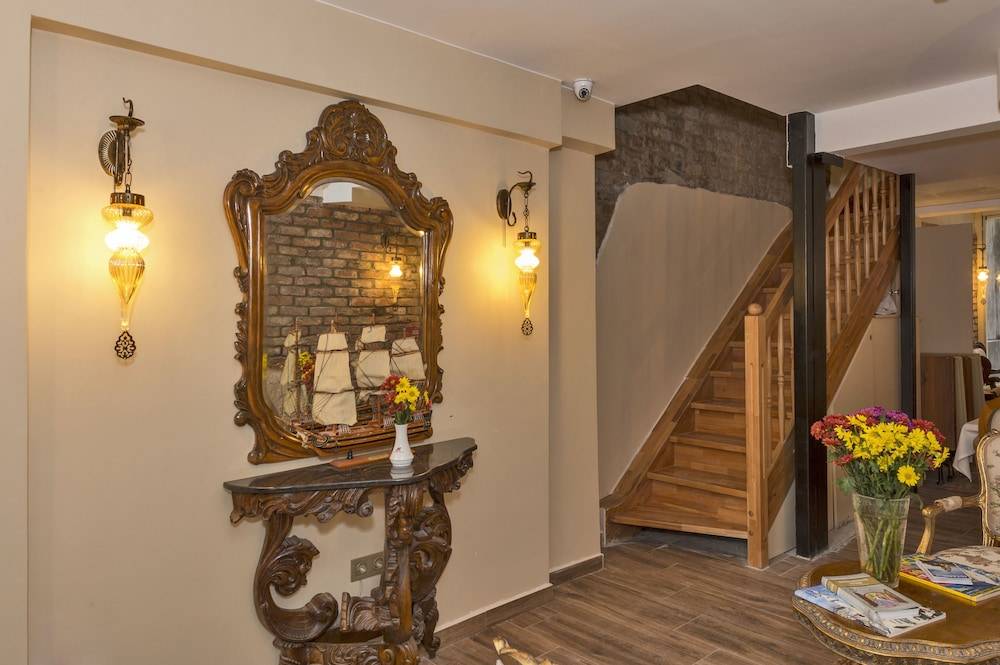 By Murat Royal Hotel Galata 2
