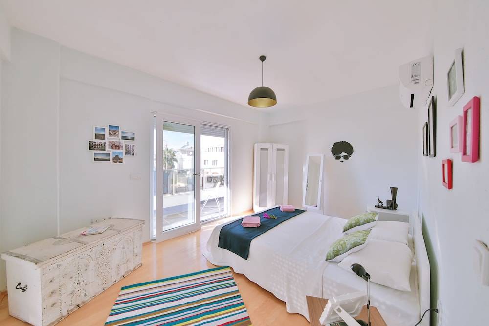 EV Apartments 2