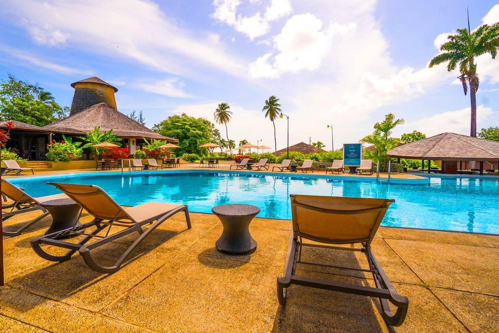 Mount Irvine Bay Resort 1
