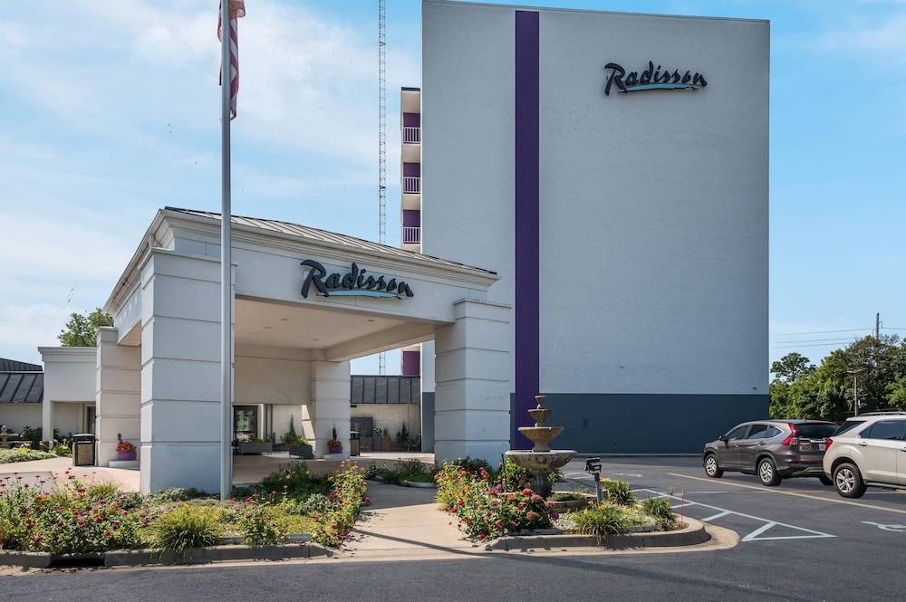Radisson Hotel Grand Rapids Riverfront 1