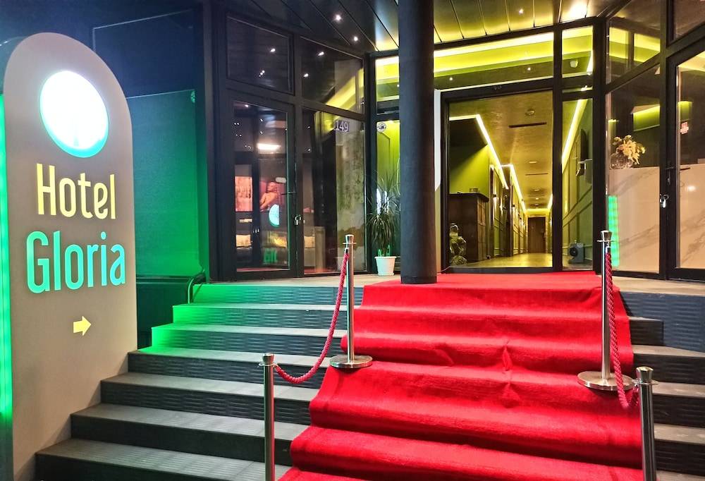 Hotel Gloria KS 1