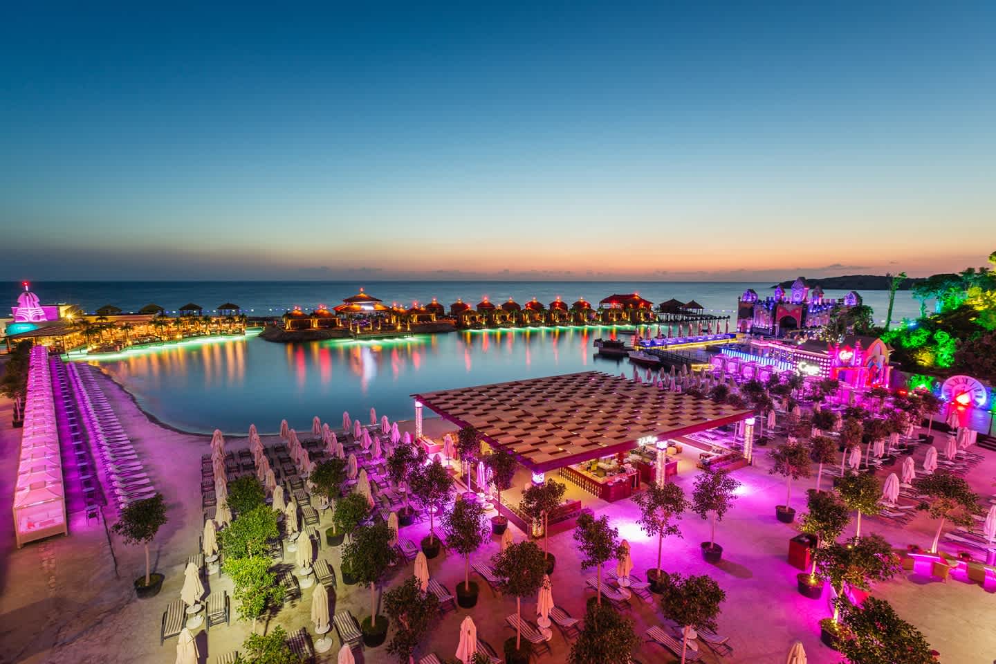 Cratos Premium Hotel Casino & SPA 2