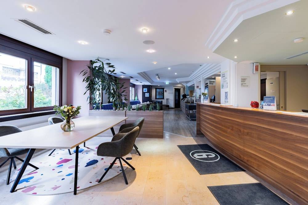 Garner Hotel Stuttgart City Centre by IHG 1