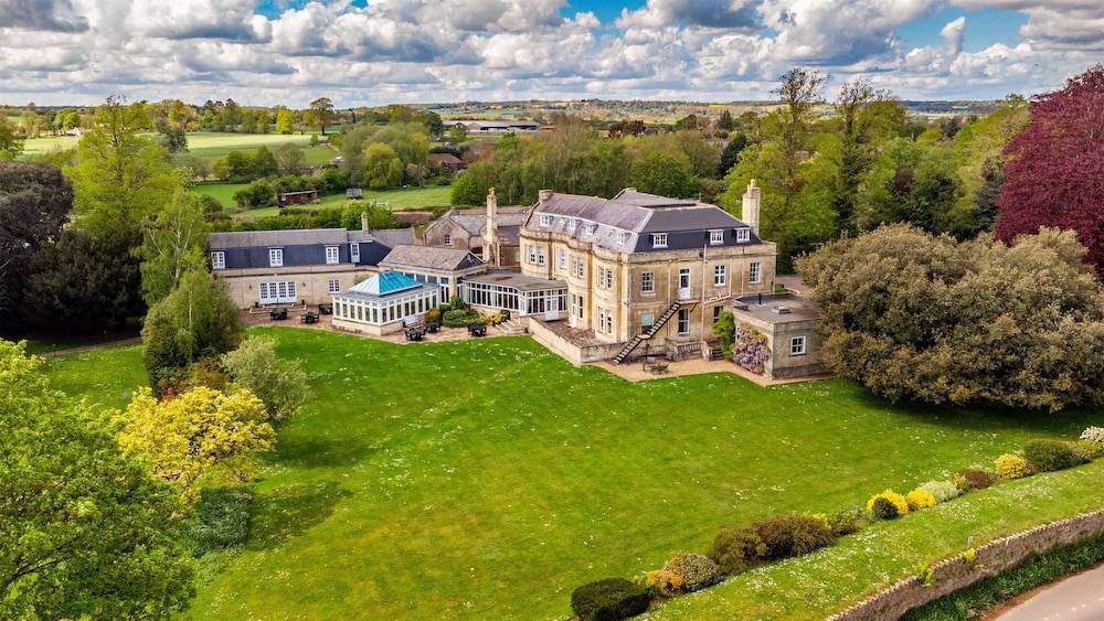 Leigh Park Country House Hotel & Vineyard, BW Signature Collection 1