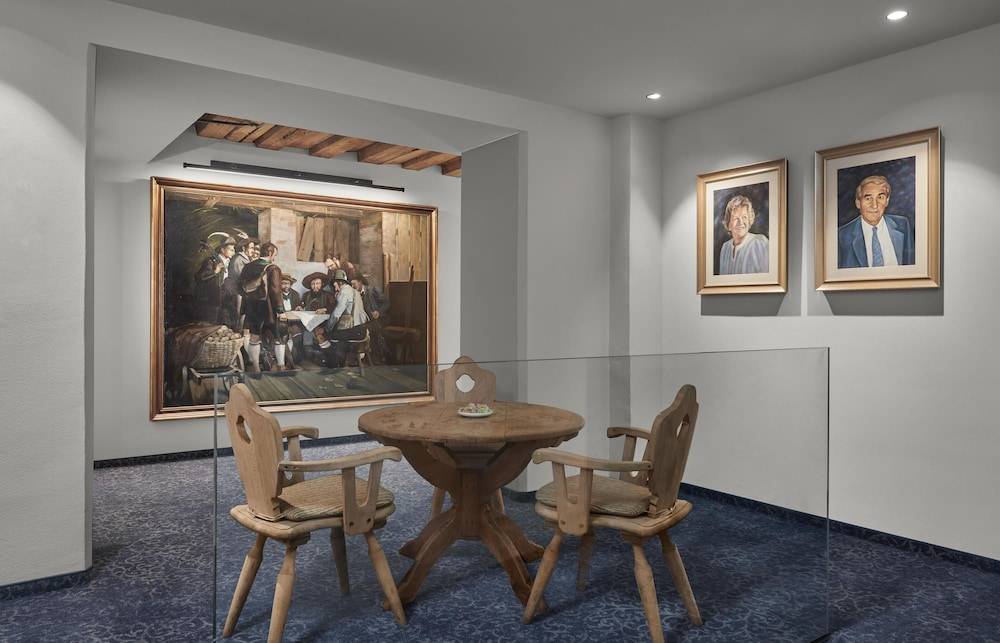 Hotel Schwarzer Adler Innsbruck 2