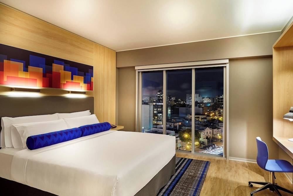 Aloft by Marriott Lima Miraflores 1