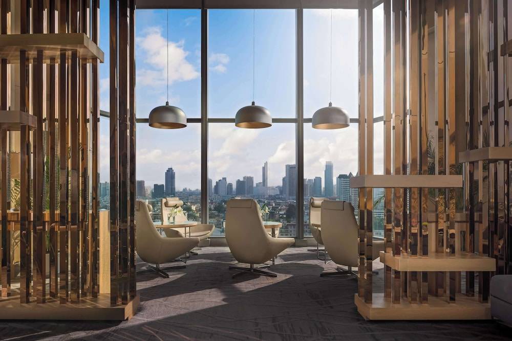 Avani Plus Riverside Bangkok Hotel 2