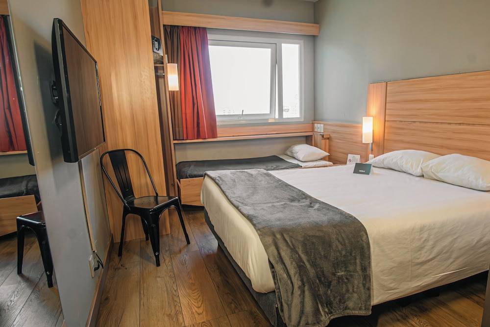 Nobile Inn Santiago 2