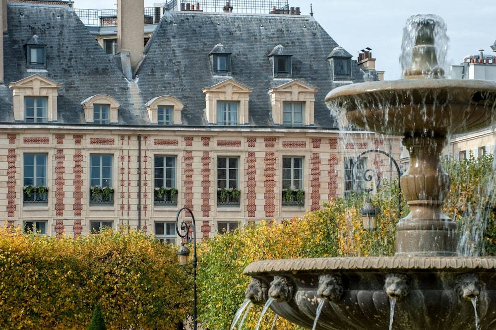 Cour des Vosges - Evok Collection 1