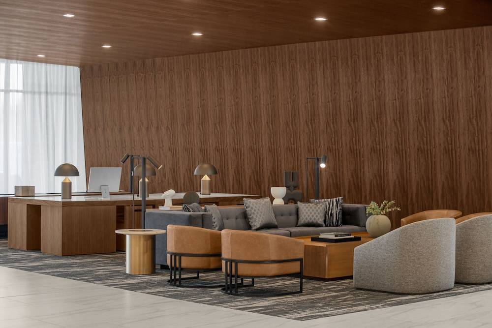 AC Hotel by Marriott Vancouver Waterfront 2