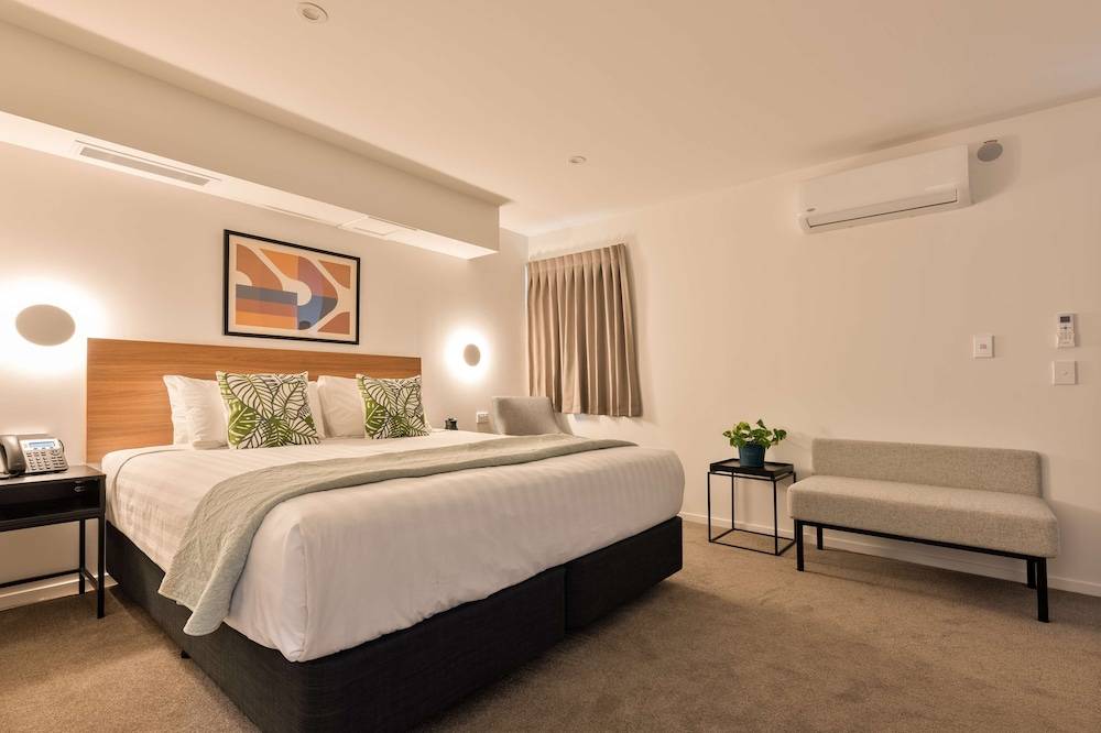 Best Western Newmarket Inn & Suites 1