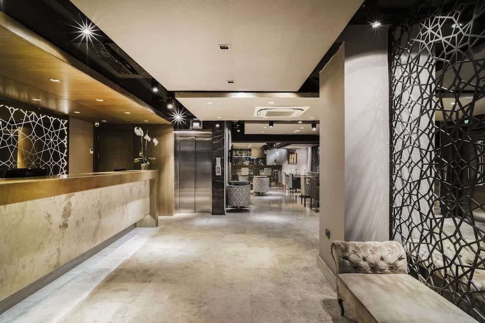 AHC Grand Bazaar Hotel 2