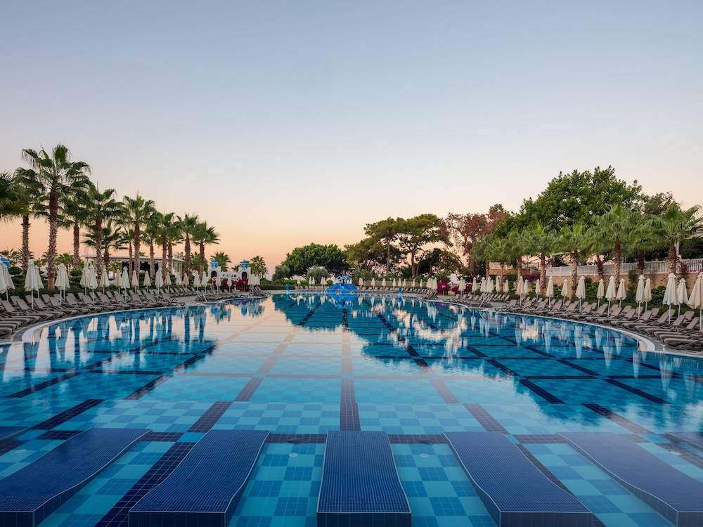 Rubi Platinum Spa Resort & Suites 1