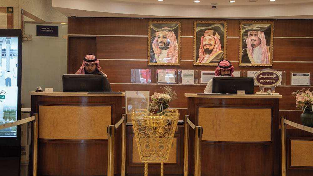 Nozol Royal Hotel 2