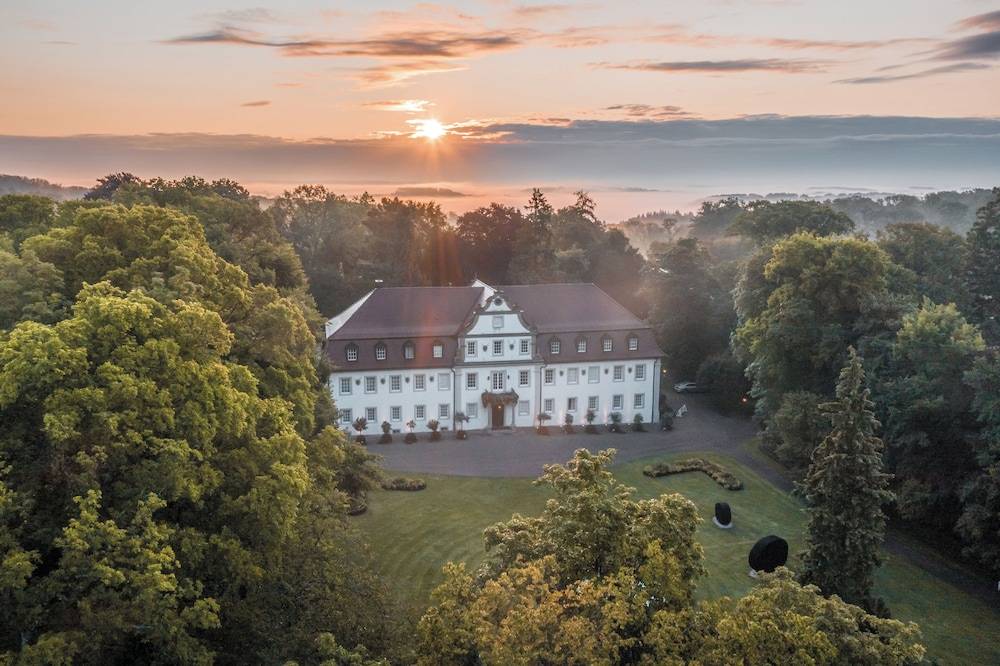 Wald & Schlosshotel Friedrichsruhe 1