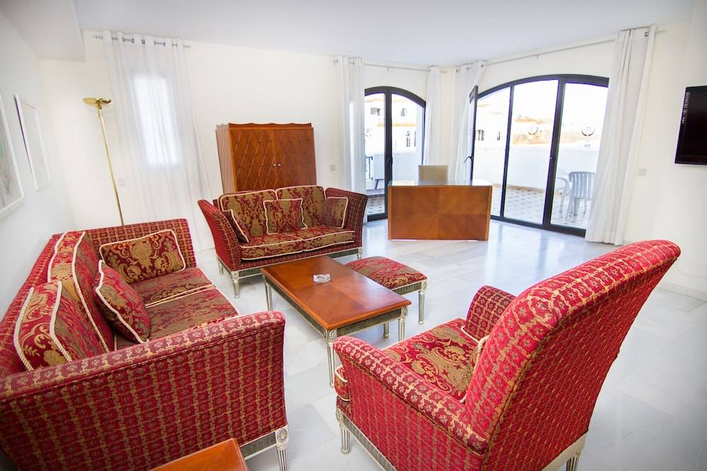 Park Plaza Suites Apartamentos 1