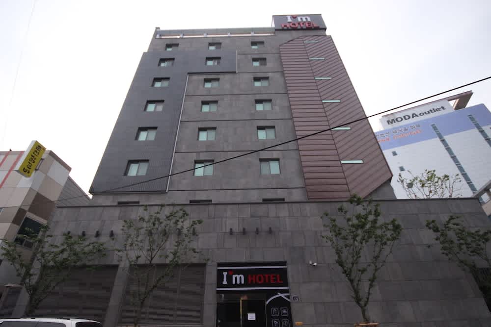 H Moment Hotel in Yangsan 1