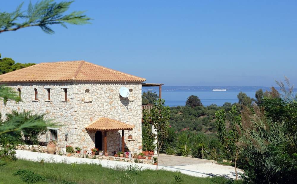 Myrties stone houses - Ta Petrina 1