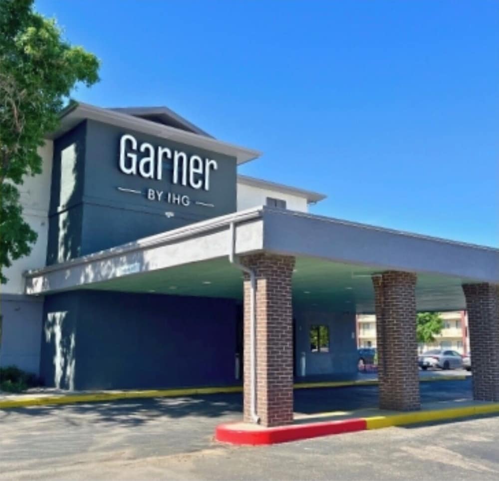 Garner Hotel Albuquerque West by IHG 1