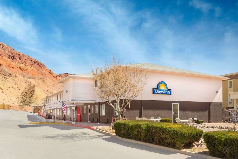 Days Inn by Wyndham Moab 1