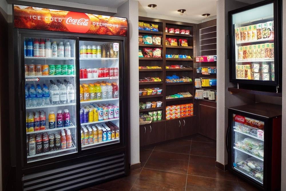 Holiday Inn & Suites PHOENIX AIRPORT NORTH by IHG 2