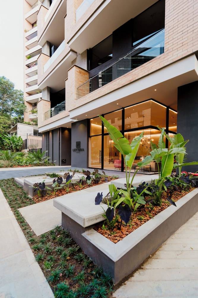 Lettera Hotel 1
