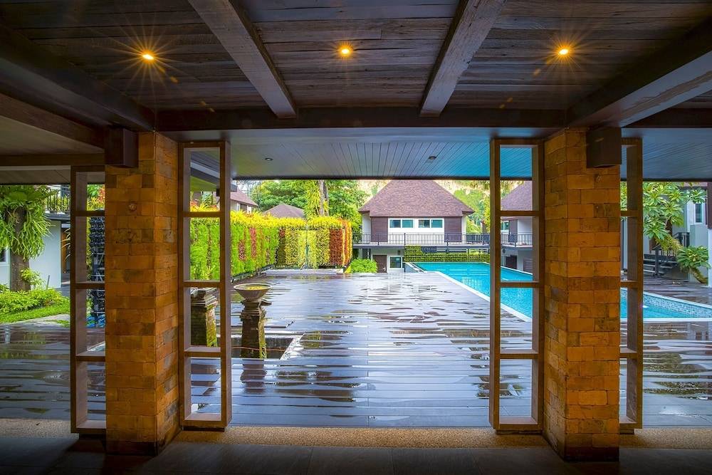 The Cliff Elegance Resort 2