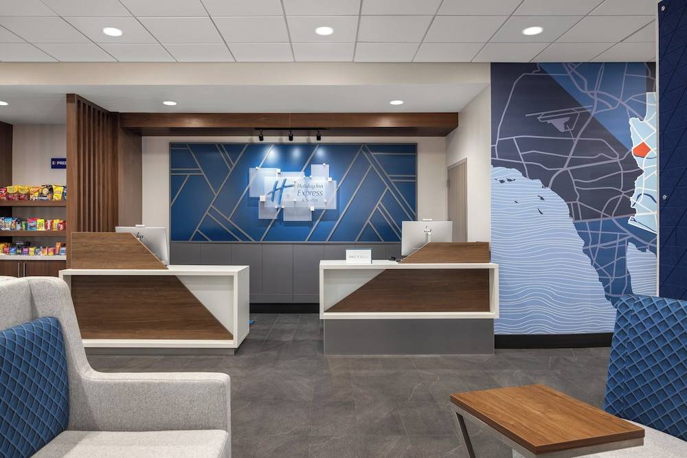Holiday Inn Express & Suites PHOENIX - MIDTOWN by IHG 2