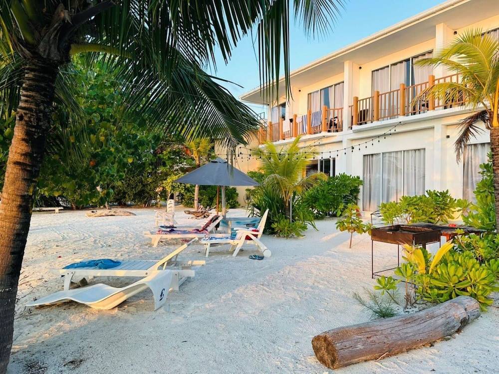 The Sunset Villa 1